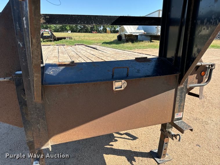 image for item MU9966 2015 Lamar TR5 equipment trailer