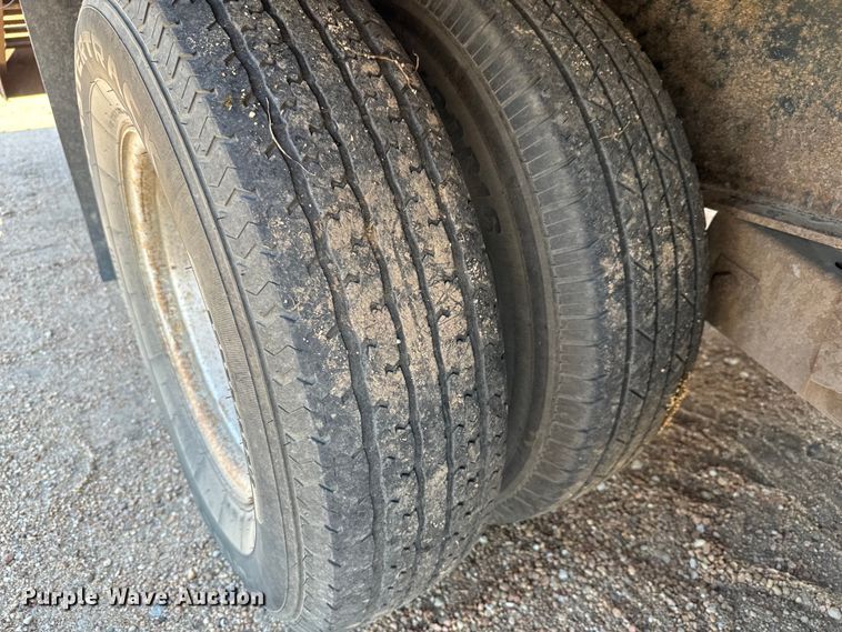 image for item MU9966 2015 Lamar TR5 equipment trailer