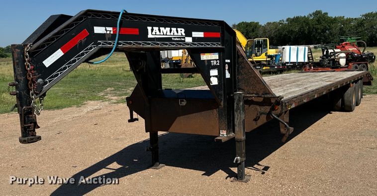 image for item MU9967 2014 Lamar  TR2 equipment trailer