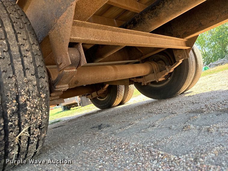 image for item MU9967 2014 Lamar  TR2 equipment trailer