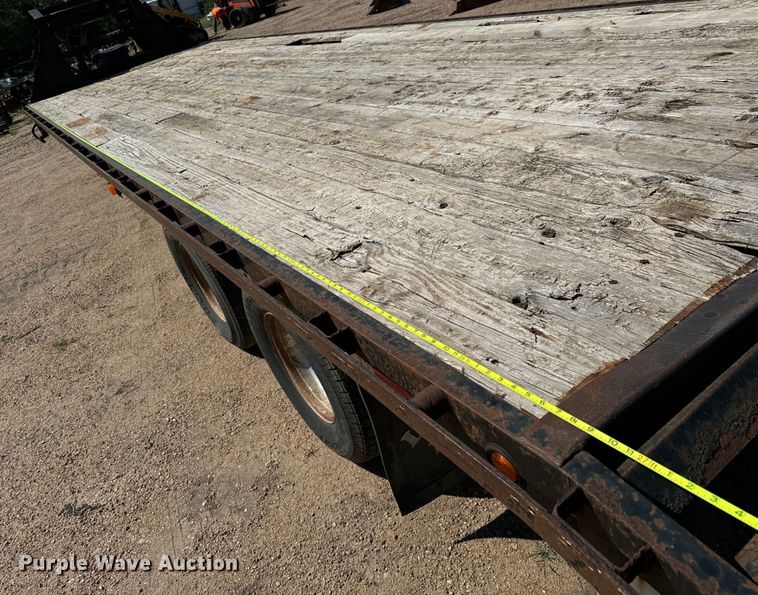image for item MU9967 2014 Lamar  TR2 equipment trailer