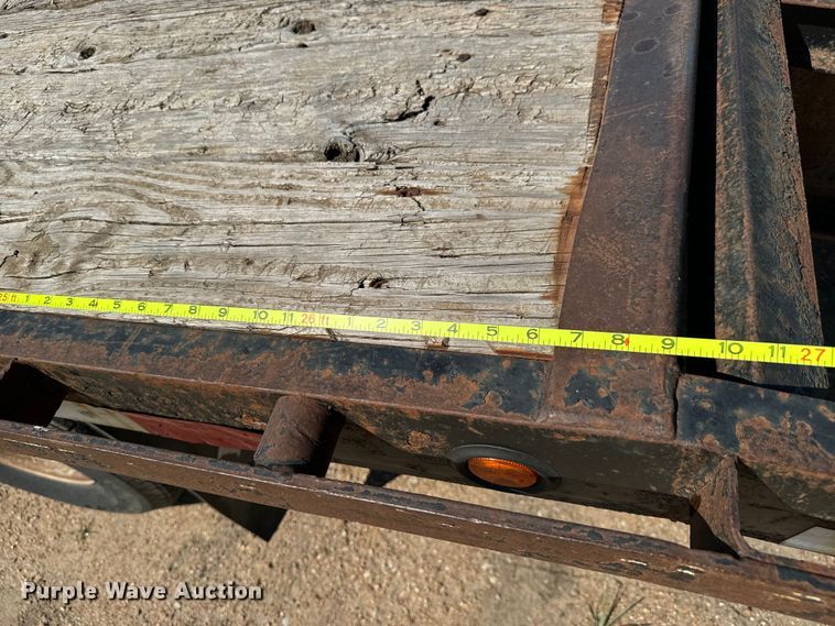 image for item MU9967 2014 Lamar  TR2 equipment trailer