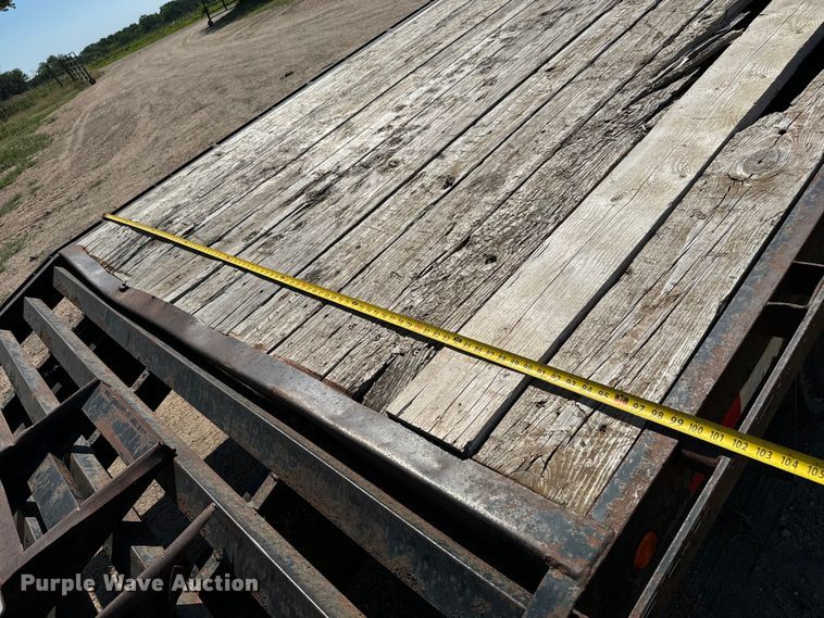 image for item MU9967 2014 Lamar  TR2 equipment trailer