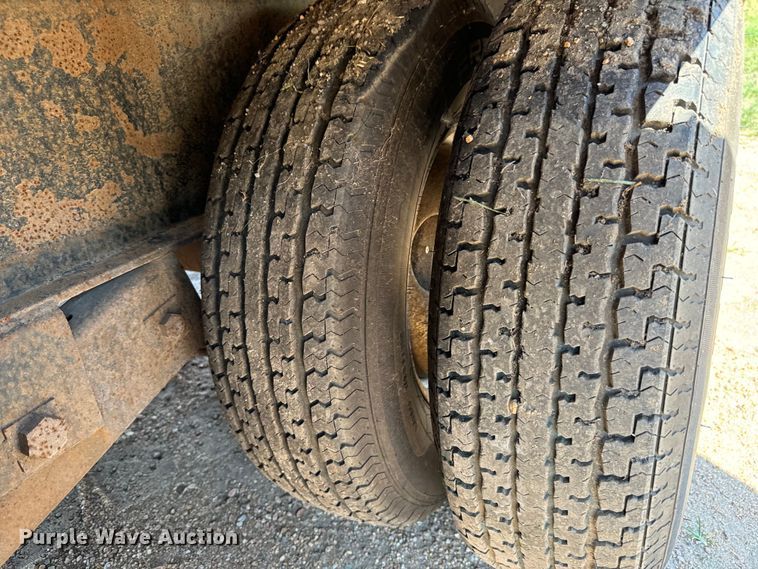 image for item MU9967 2014 Lamar  TR2 equipment trailer