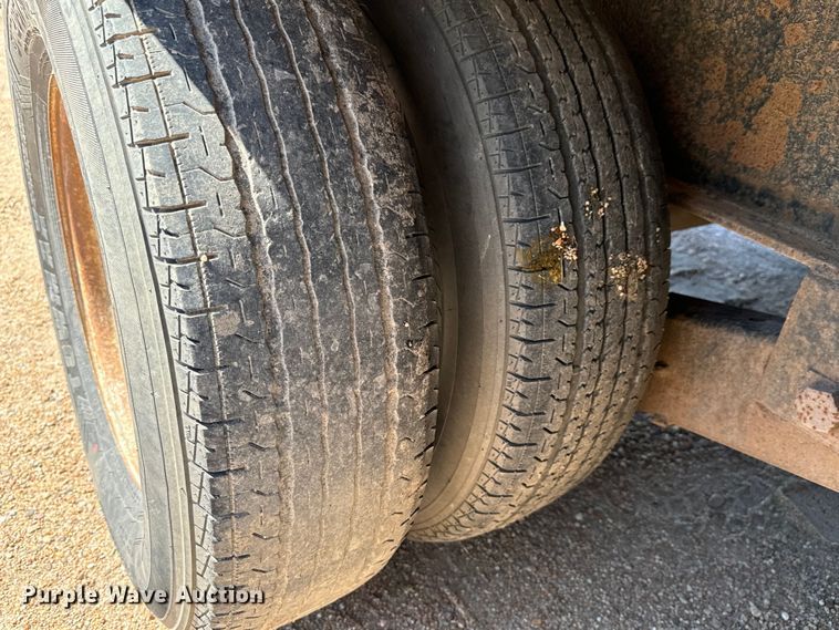 image for item MU9967 2014 Lamar  TR2 equipment trailer