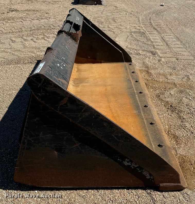 image for item MU9970 Bradco skid steer bucket