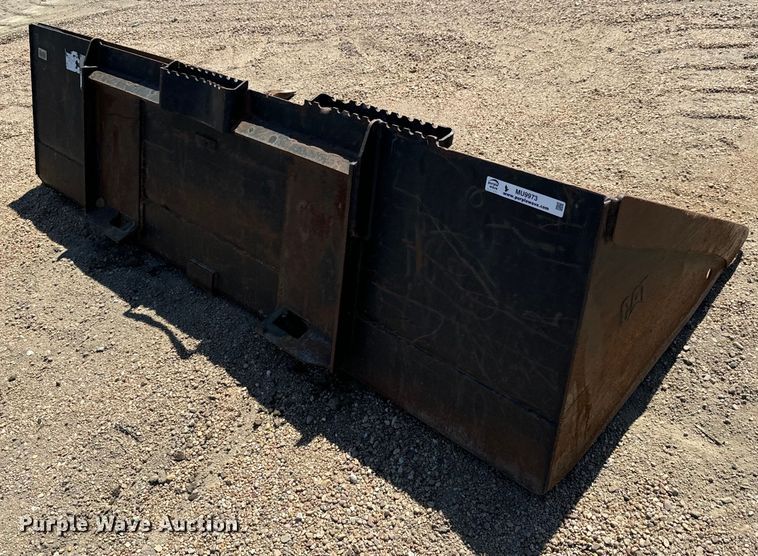 image for item MU9973 Caterpillar  292-9270 skid steer bucket