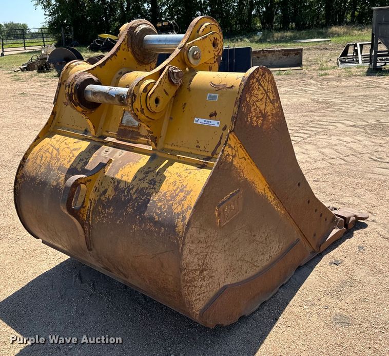 image for item MU9976 Caterpillar  excavator bucket
