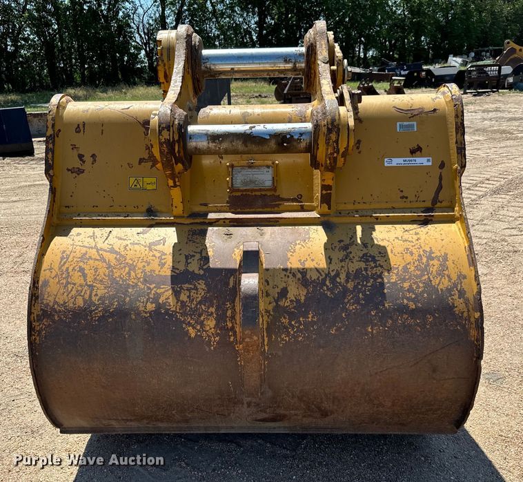 image for item MU9976 Caterpillar  excavator bucket