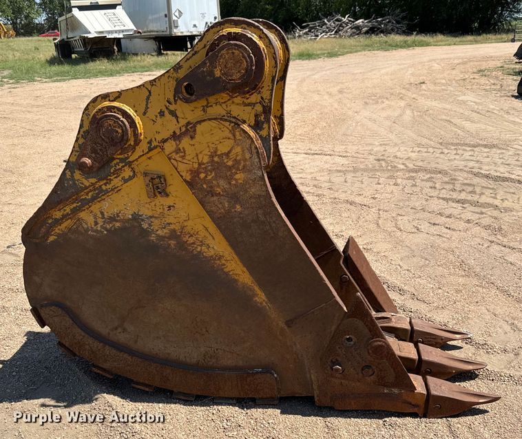 image for item MU9977 Rockland EB 70 excavator bucket