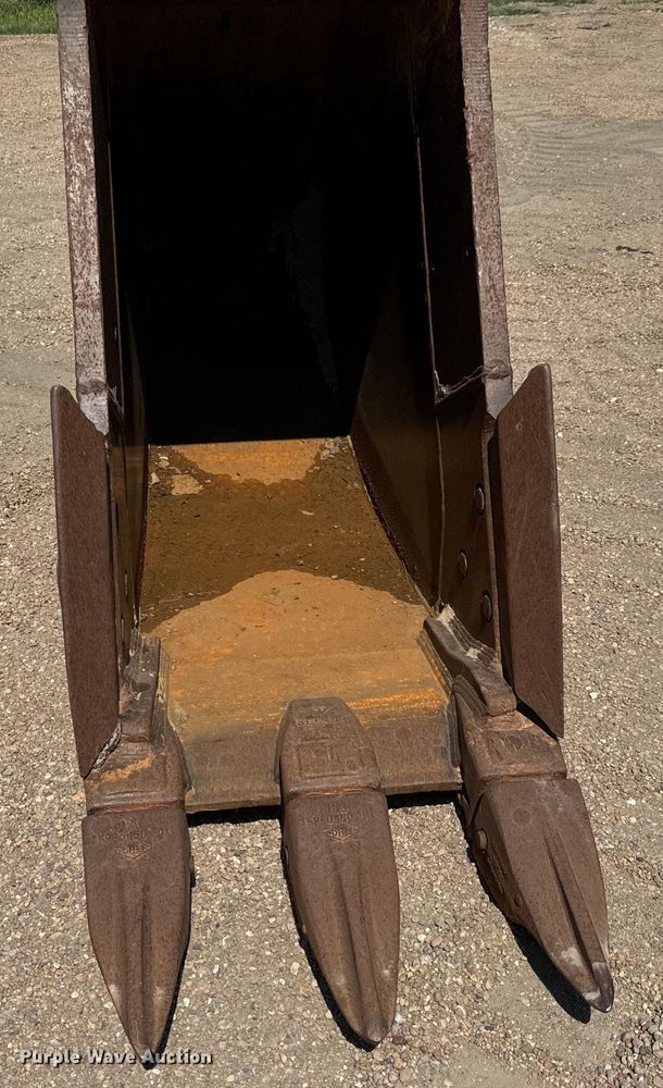 image for item MU9977 Rockland EB 70 excavator bucket