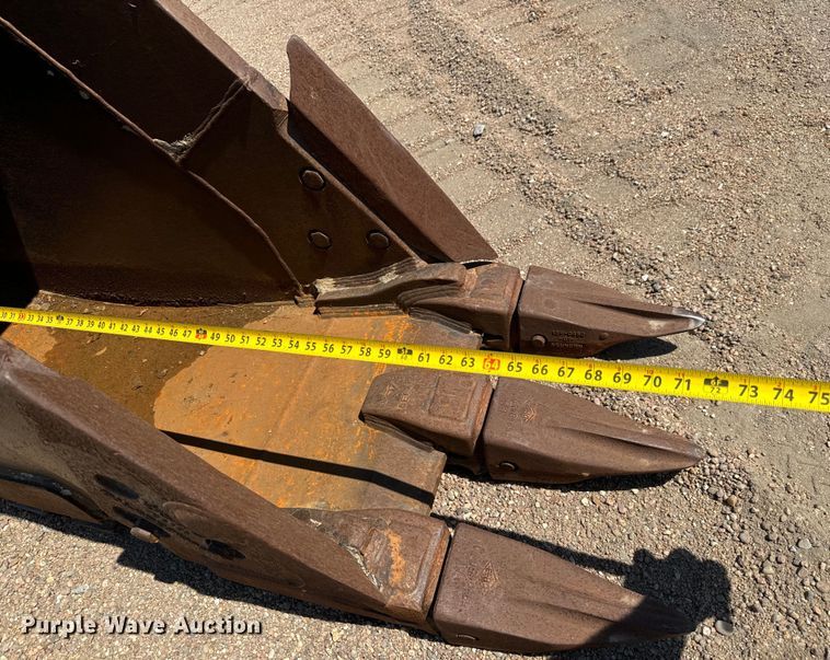 image for item MU9977 Rockland EB 70 excavator bucket