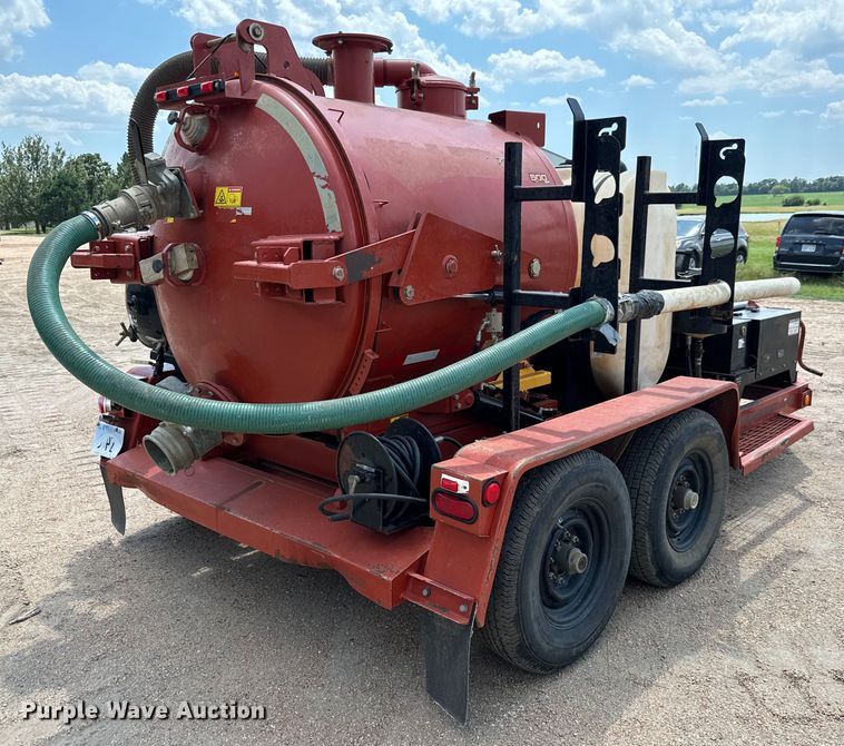 image for item MU9986 2019 Ditch Witch FX25 vacuum excavator