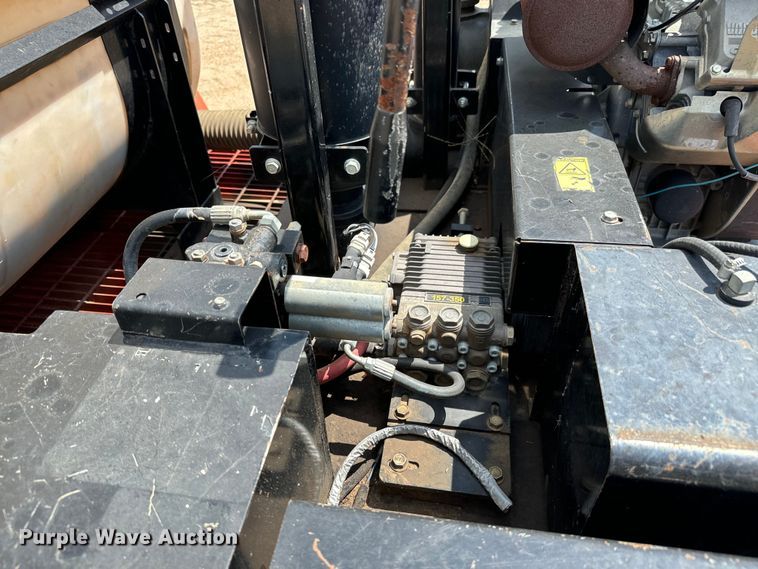 image for item MU9986 2019 Ditch Witch FX25 vacuum excavator