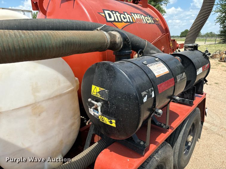 image for item MU9986 2019 Ditch Witch FX25 vacuum excavator