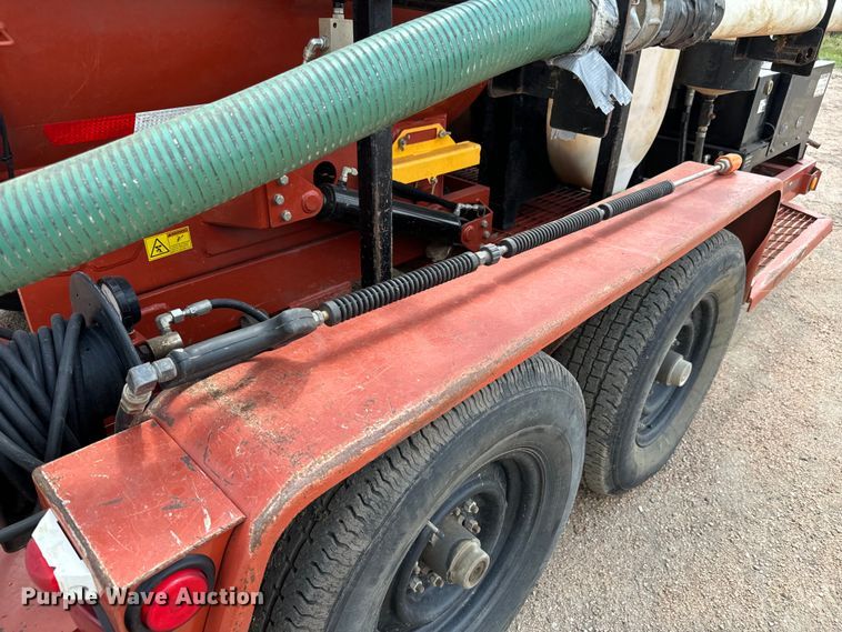 image for item MU9986 2019 Ditch Witch FX25 vacuum excavator