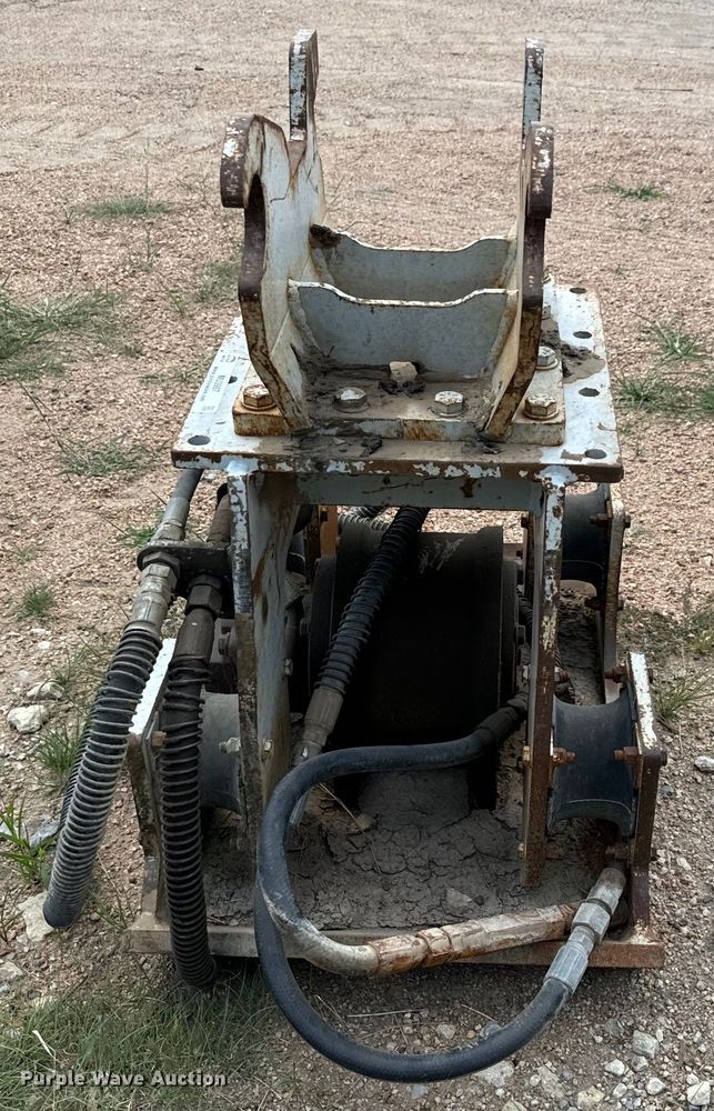 image for item MU9987 FRD Furukawa HP65-II mini excavator plate compactor