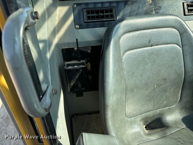 image for item MU9989 2018 Vermeer D24X40III Navigator S3 directional boring unit