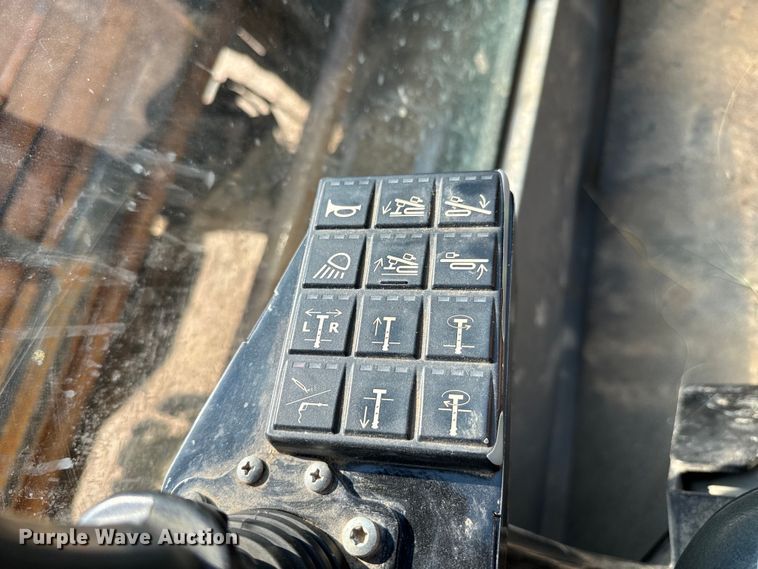 image for item MU9989 2018 Vermeer D24X40III Navigator S3 directional boring unit