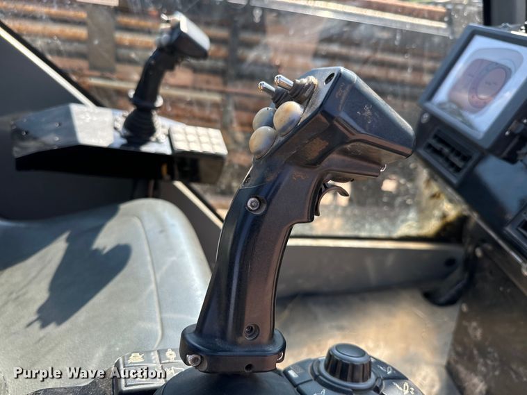 image for item MU9989 2018 Vermeer D24X40III Navigator S3 directional boring unit