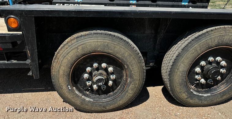 image for item MU9990 2018 Vermeer  D8X12 Navigator directional boring unit