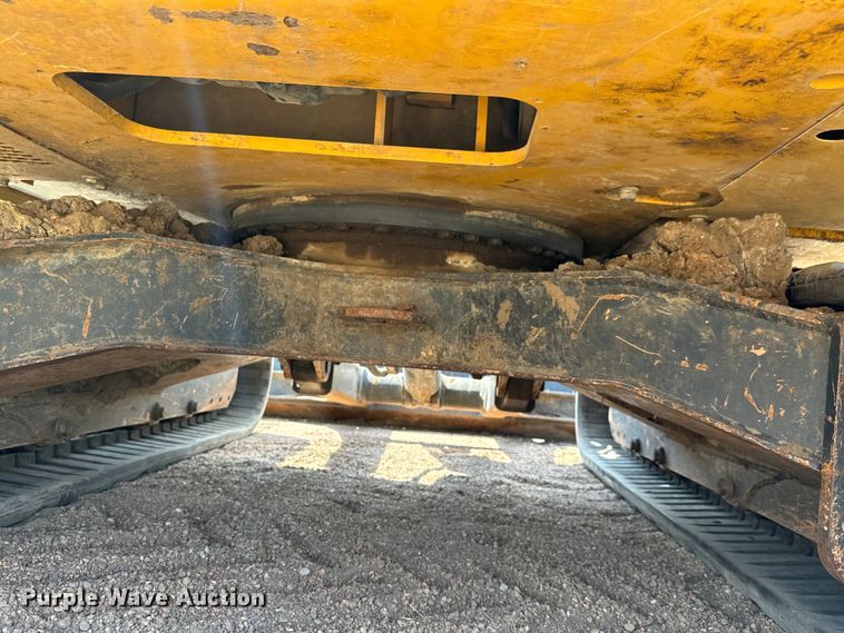 image for item MU9995 2018 John Deere  60G mini excavator