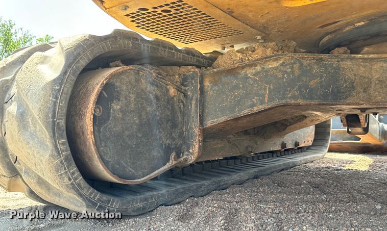 image for item MU9995 2018 John Deere  60G mini excavator