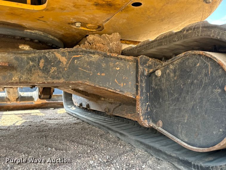 image for item MU9995 2018 John Deere  60G mini excavator