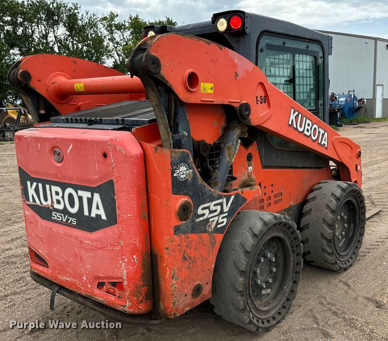 image for item MU9999 2016 Kubota SSV75 skid steer loader