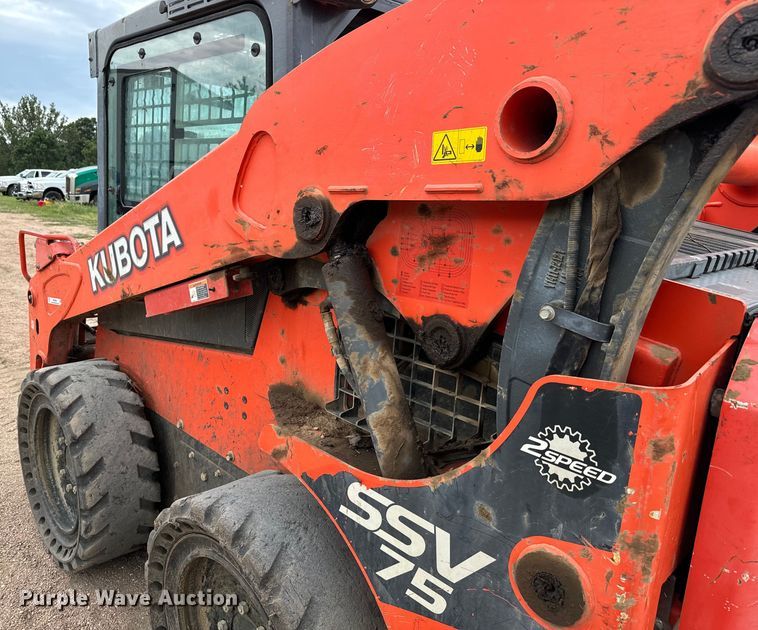 image for item MU9999 2016 Kubota SSV75 skid steer loader