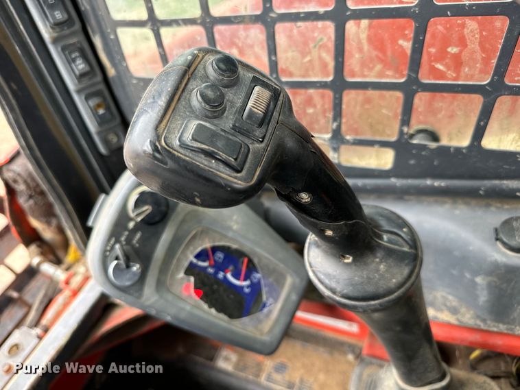 image for item MU9999 2016 Kubota SSV75 skid steer loader