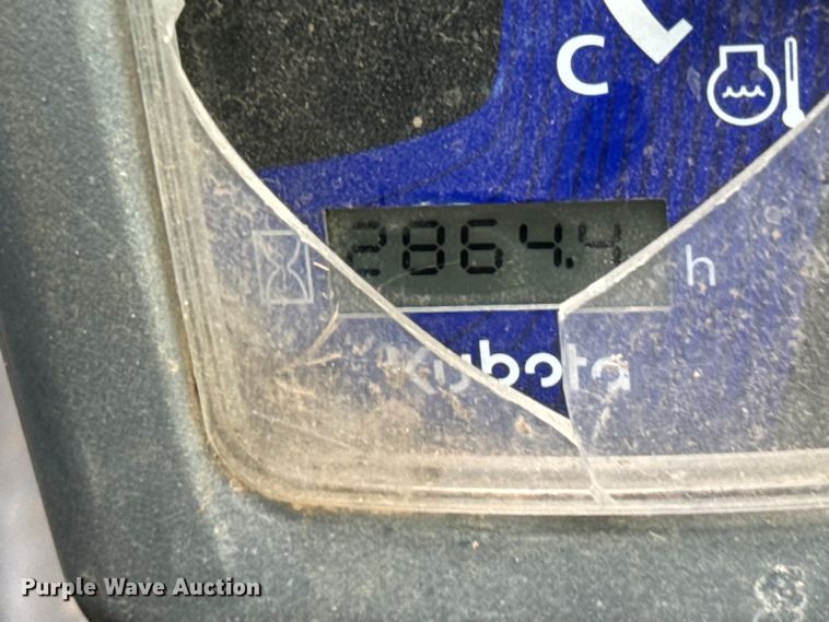 image for item MU9999 2016 Kubota SSV75 skid steer loader