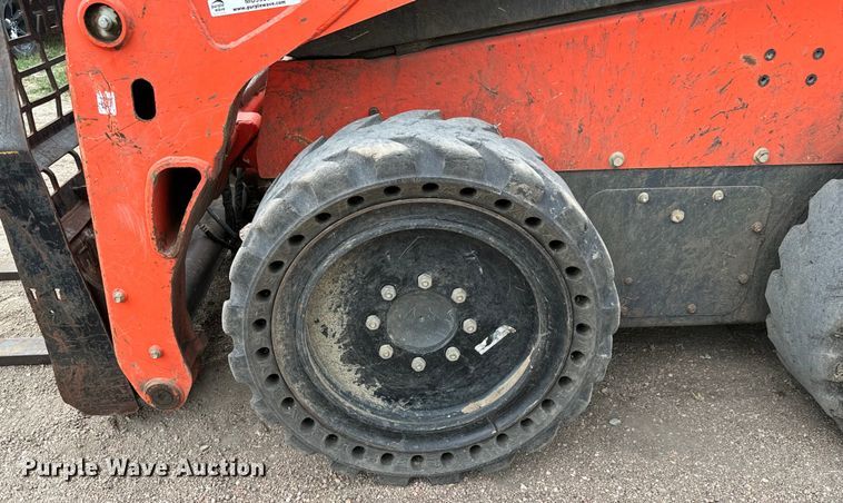 image for item MU9999 2016 Kubota SSV75 skid steer loader