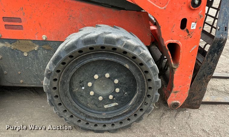 image for item MU9999 2016 Kubota SSV75 skid steer loader