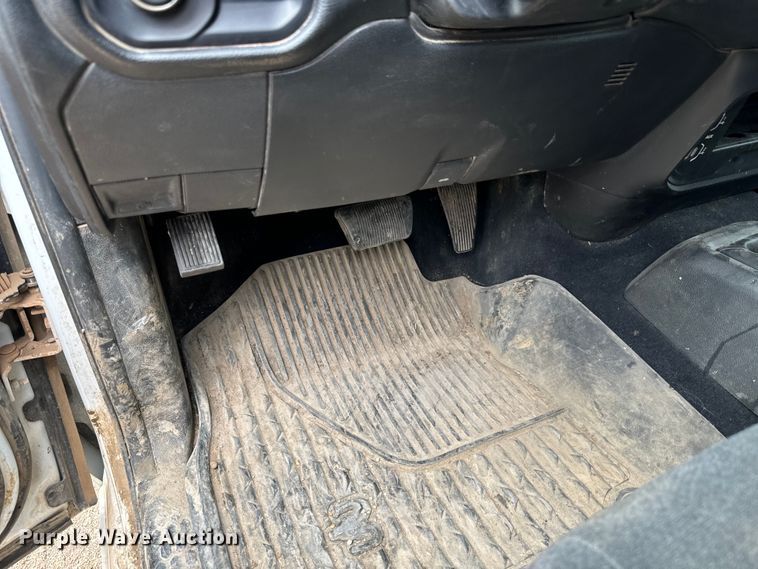 image for item MV9000 2020 Dodge Ram 2500 Crew Cab pickup truck