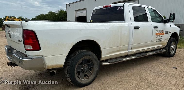 image for item MV9001 2017 Dodge Ram 2500HD Crew Cab pickup truck