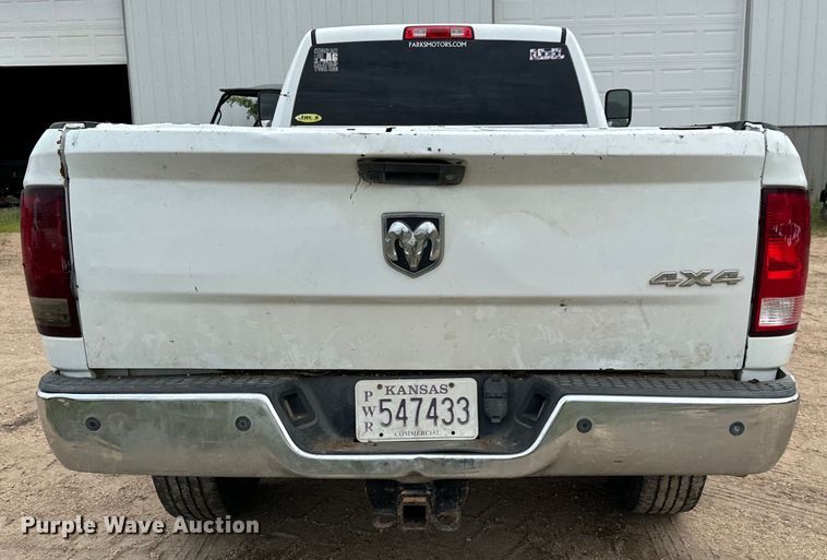 image for item MV9001 2017 Dodge Ram 2500HD Crew Cab pickup truck