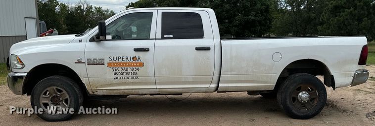 image for item MV9001 2017 Dodge Ram 2500HD Crew Cab pickup truck