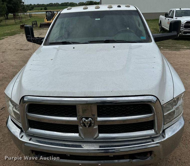 image for item MV9001 2017 Dodge Ram 2500HD Crew Cab pickup truck