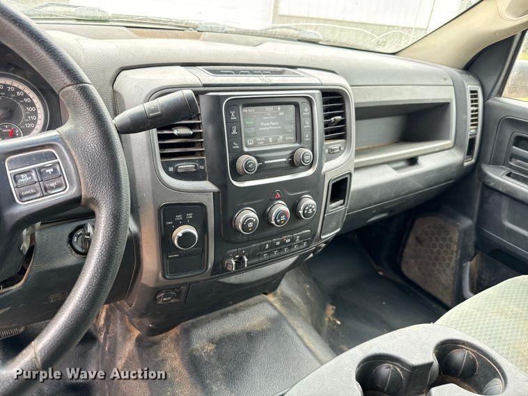 image for item MV9001 2017 Dodge Ram 2500HD Crew Cab pickup truck