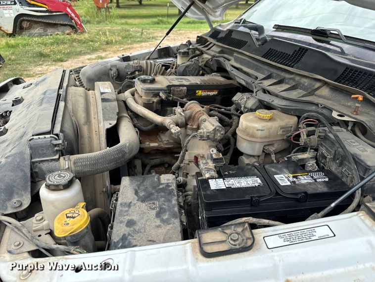 image for item MV9001 2017 Dodge Ram 2500HD Crew Cab pickup truck