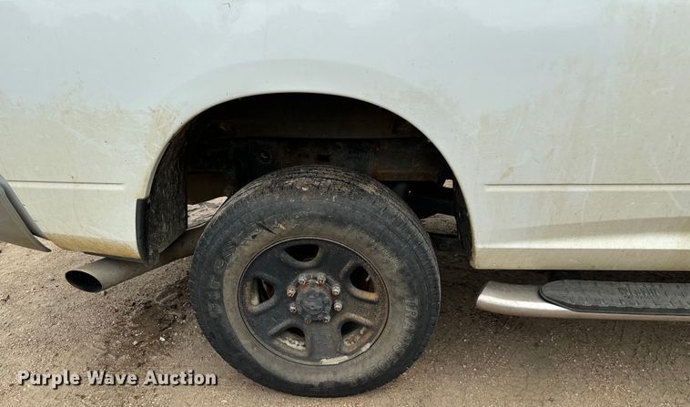 image for item MV9001 2017 Dodge Ram 2500HD Crew Cab pickup truck