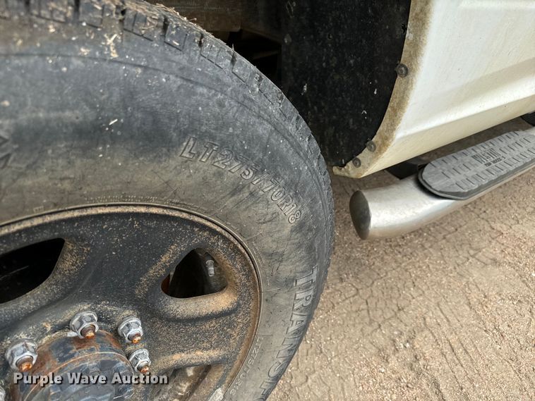 image for item MV9001 2017 Dodge Ram 2500HD Crew Cab pickup truck