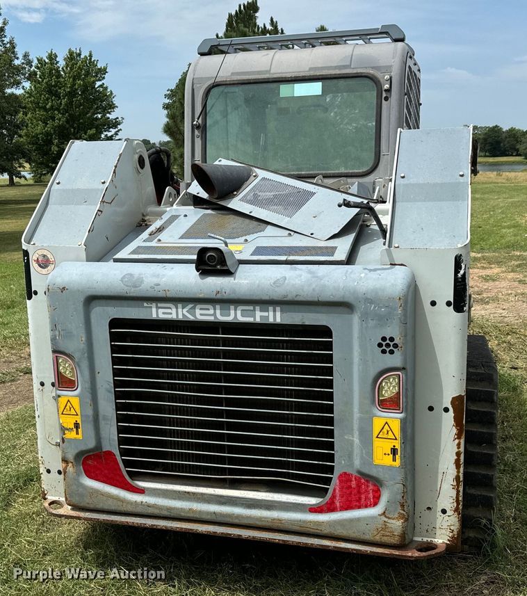 image for item MV9002 Takeuchi TL12R-2 tracked skid steer loader