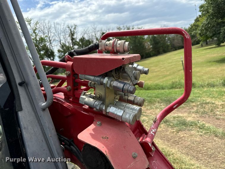 image for item MV9002 Takeuchi TL12R-2 tracked skid steer loader