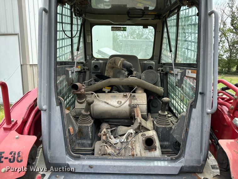 image for item MV9002 Takeuchi TL12R-2 tracked skid steer loader