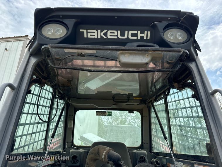 image for item MV9002 Takeuchi TL12R-2 tracked skid steer loader