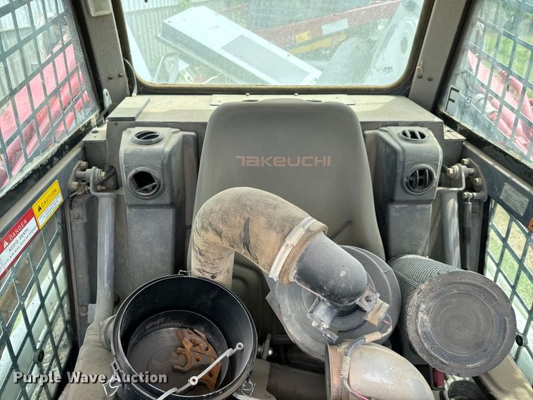 image for item MV9002 Takeuchi TL12R-2 tracked skid steer loader