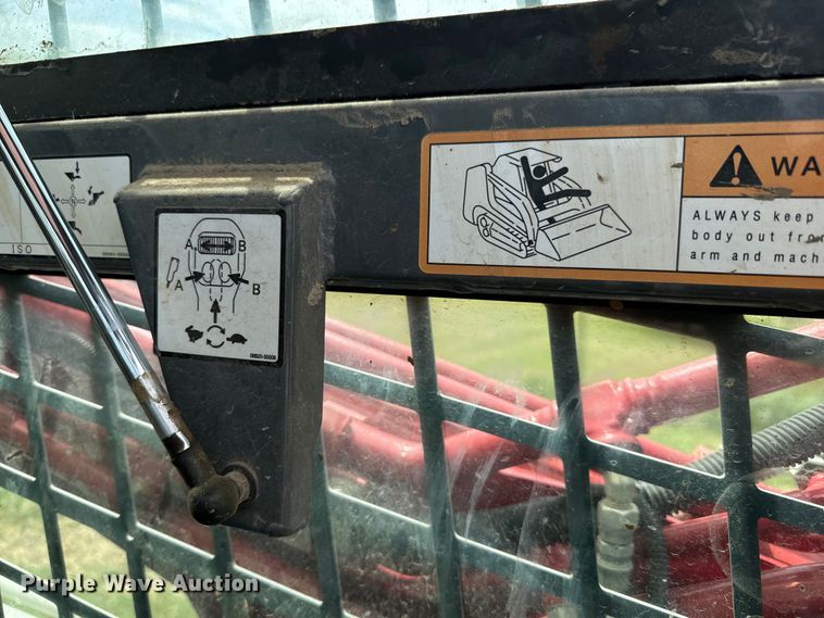 image for item MV9002 Takeuchi TL12R-2 tracked skid steer loader