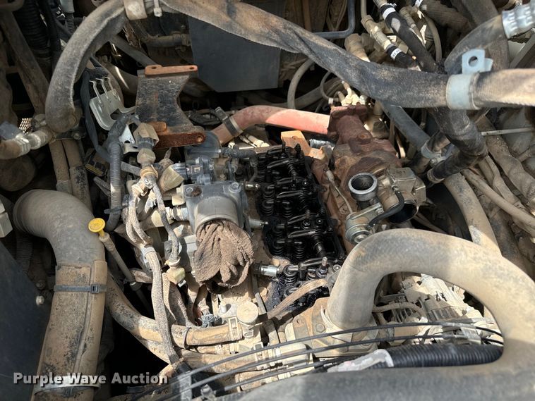 image for item MV9002 Takeuchi TL12R-2 tracked skid steer loader